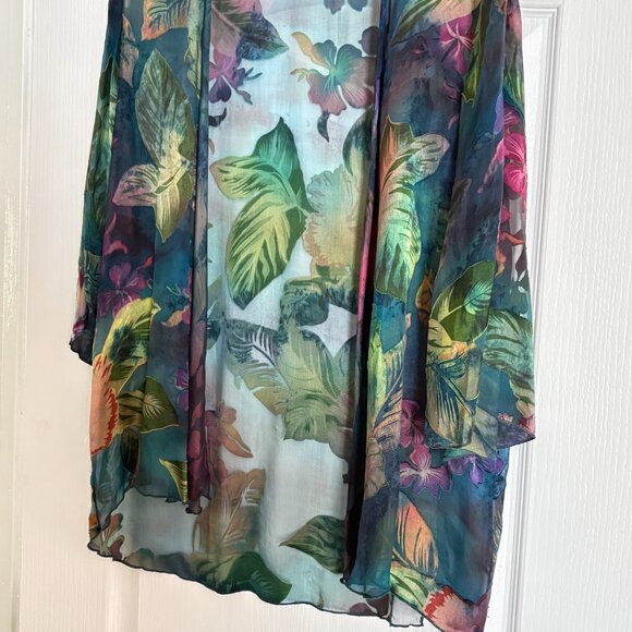 Two Piece Ladies Silk Suit - Picture 3 of 6